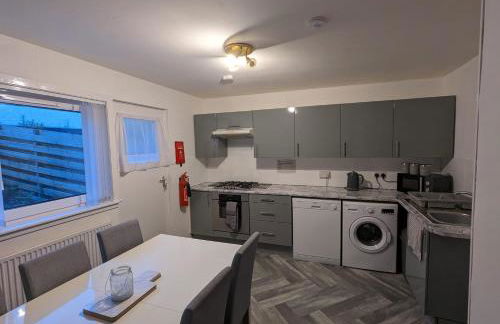 4 bedroom Townhouse Greenock - Photo 5