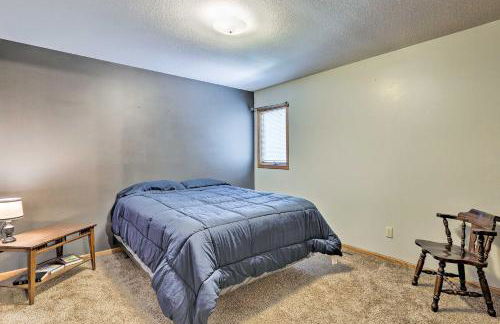 Elwood Townhome with Patio - 7 Mi to Johnson Lake - Foto 12