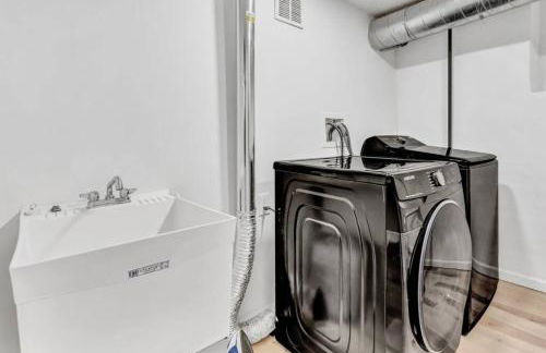 Trendy Two-Level Apartment - Foto 11