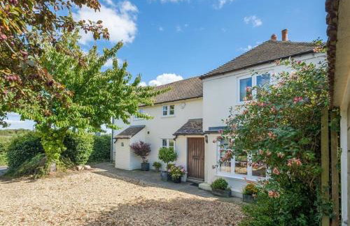 4 Bed in Ningwood oc-ic048 - Photo 1