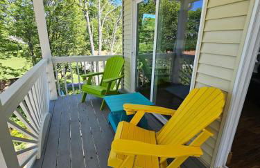 Tree-Top Lake-Front Cottage - Foto 11