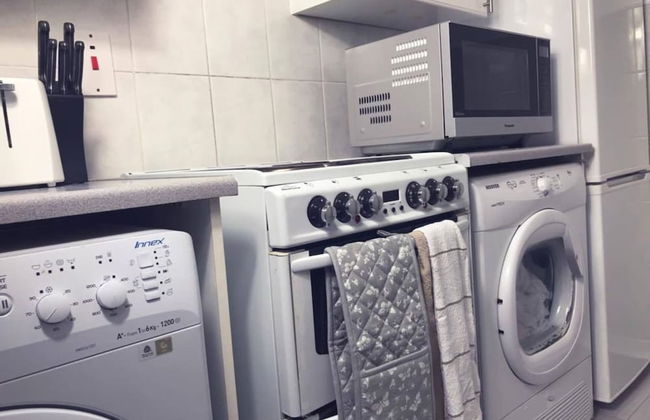 Captivating 2-bed Apartment in Kirkcaldy - Foto 5