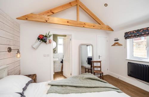 Garden Cottage, Cosy, Private, Short drive to beach - Foto 7