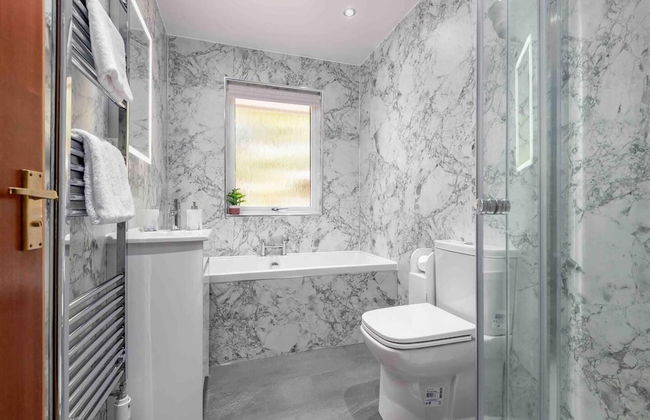 3 Bedroom Bungalow With Htub & Private Loch Access - Foto 17