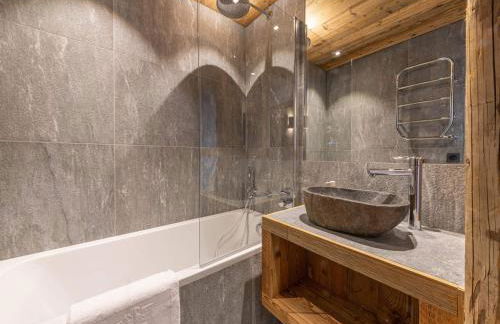 Luxueux appartement 7 pièces, cheminée, parking, vue imprenable - FR-1-694-423 - Foto 21