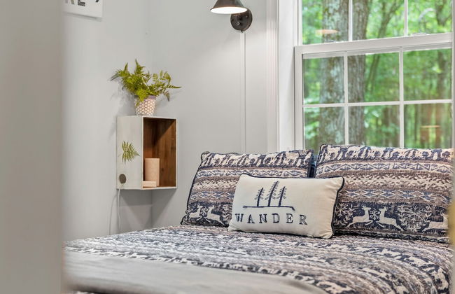 Ridge Retreat by Avantstay Game Room Covered Porch Fire Pit - Photo 28