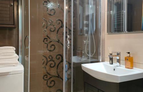 7th Floor Apartment Mokotów - parking - Foto 3