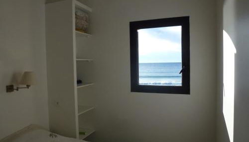 Les pieds dans l’eau - Foto 3