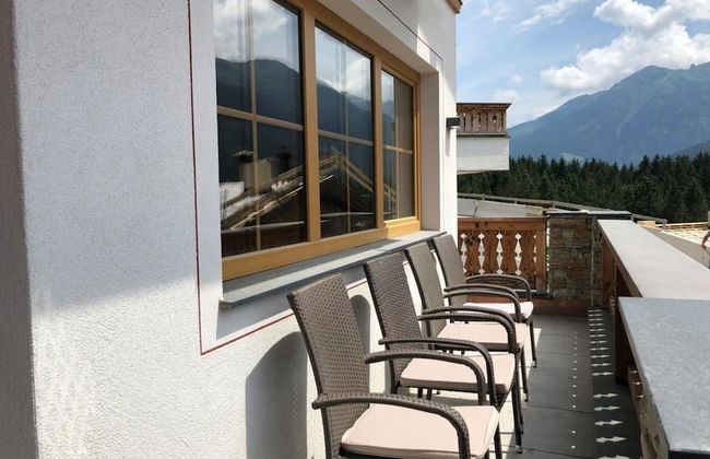 Affluent Chalet in Neukirchen near Wildkogel Ski Arena - Photo 47