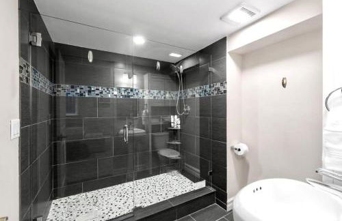 Mercer Island Modern Family-Friendly Home I-90 - Foto 30