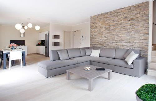 Sala Comacina Residence Apartment 5 - Sleeps up to 10 by Italian Apartments - Foto 4