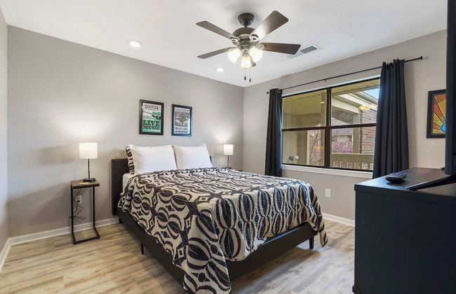 Highland Hideaway - Branson - Local Attractions, On-site Amenities & More! - Photo 2