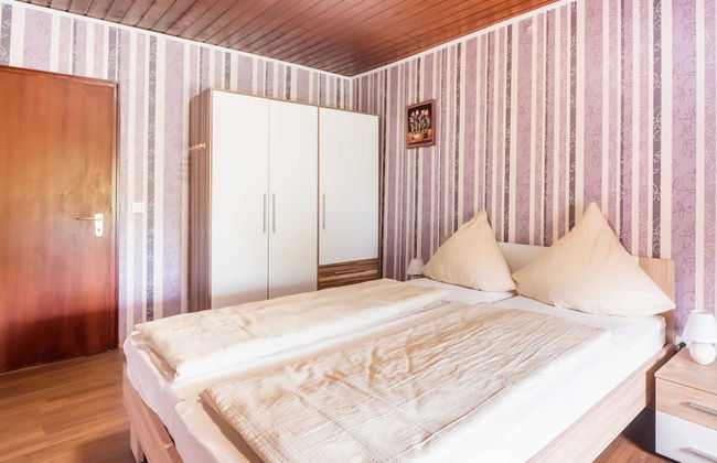 Holiday Home for Groups in Kinheim - Foto 3