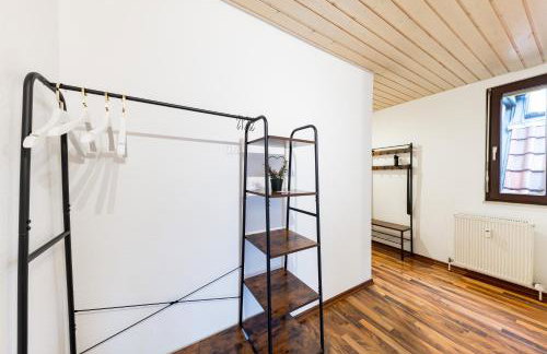 Modernes Apartment mit Balkon, Parkplatz, Waschmaschine für 4-5 Gäste - Foto 21