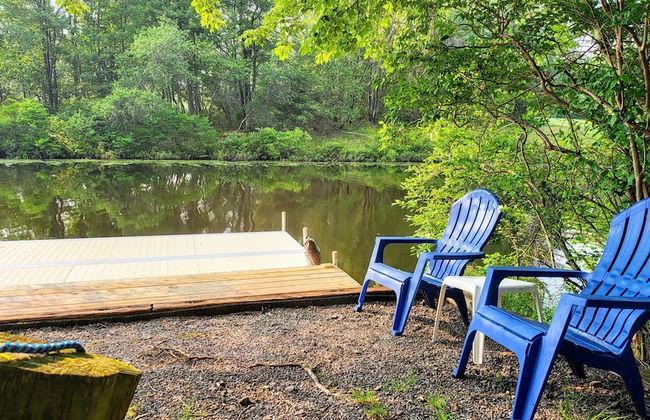 Waterside Haven by Avantstay Lakefront Hot Tub Game Room Fire Pit - Photo 45