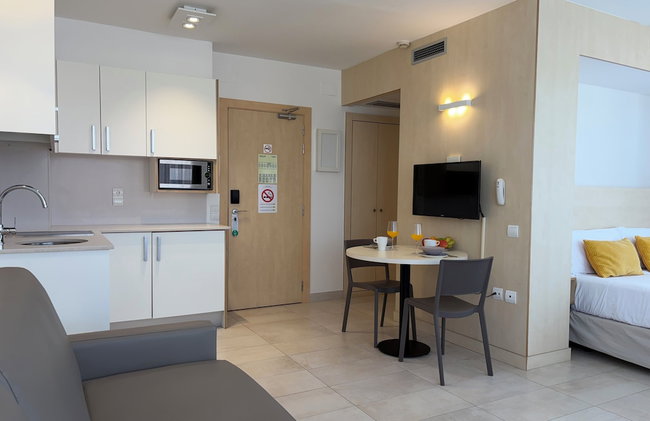 Atenea Park - Suites Apartments - Photo 51