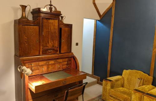 Lovely Stable mews in hidden location - Photo 15