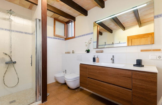 Nice Villa With Private Pool - Photo 17