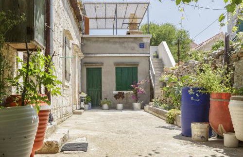 Holiday house with a parking space Okljucna, Vis - 14875 - Foto 1