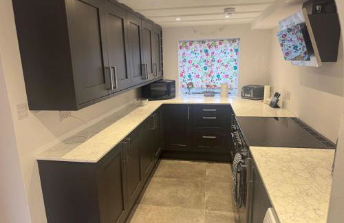 3 Double Bed Character Cottage in Quiet Hamlet - Photo 35