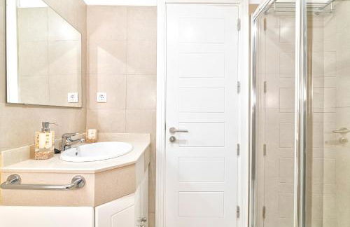 Comfortable Apartment with Terrace - Foto 11