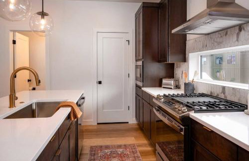 Modern Mountain Escape R5054Snowbasin Ski Getaway - Foto 14