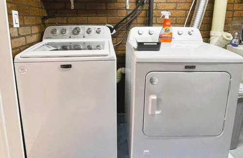 Private & Convenient-Hot tub-Fire Pit-Game room! - Photo 32