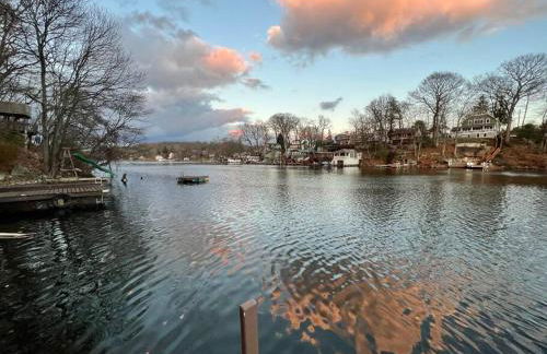 Cozy Cabin on the Lake w/ HotTub - Foto 10