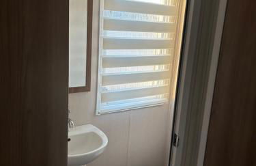 3 BEDROOMED CARAVAN WITH AMAZING SEA VIEWS! - Foto 13