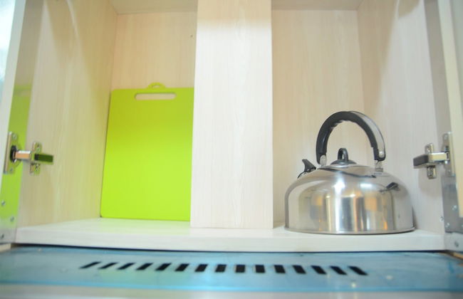 Prime Location Studio Apartment at Elpis Residence near Ancol - Foto 16