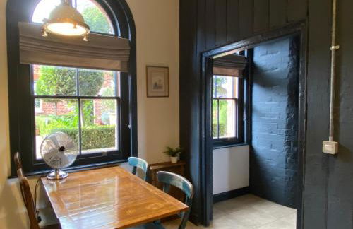 Betsey Trotwood. Historic stylish 2-bed cottage. - Foto 17