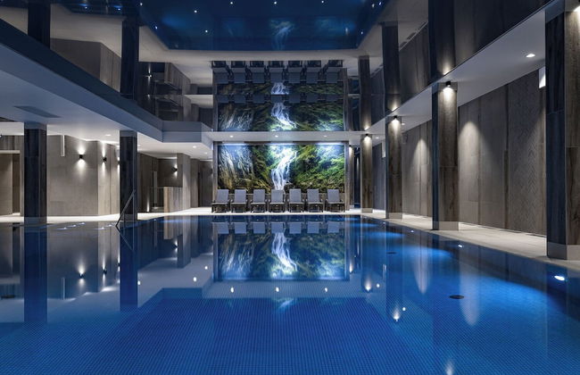 Platinum Adults - Photo 7