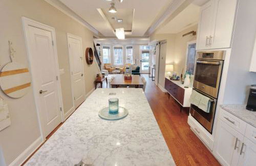 Stroll to The Hip Strip From Shaw Basement Suite - Foto 12