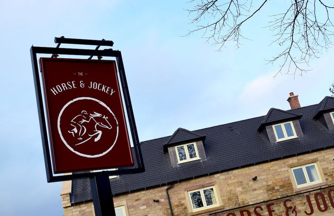 The Horse & Jockey Wessington - Photo 40