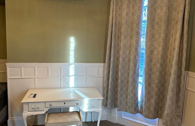 210 Main St - Photo 9