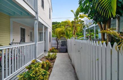Parrot Perch by Avantstay Old Town Key West w/ Shared Pool Month-long Stays Only - Foto 48