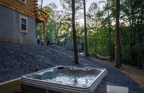 The Wilderness Cabin - Shenandoah Getaway - HotTub, Arcade, RiverAccess - Foto 11