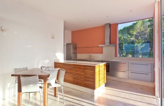 Beautiful Villa in Inviting Space - Foto 30