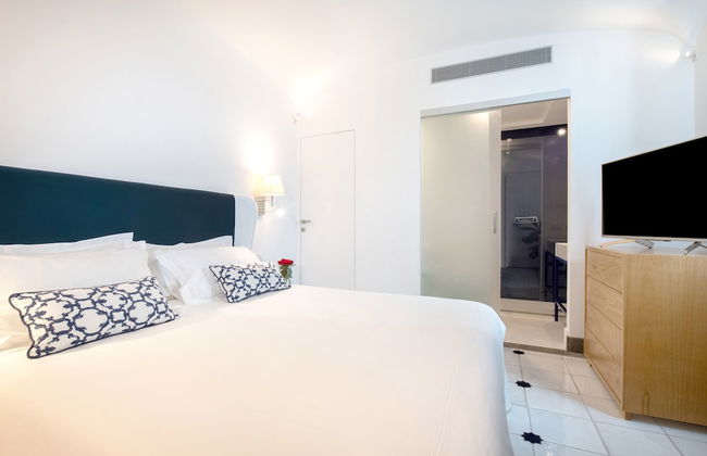 Luxury Apartment with Penthouse and Pool - Photo 15