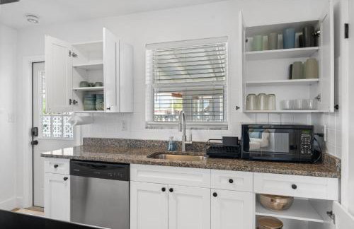 Nestled in North Port - Foto 15