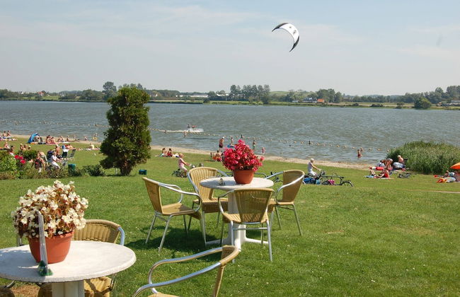 Cozy Holiday Home in Noordwijkerhout near Lake - Foto 25