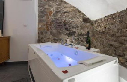 Royal Suite Spa et Balnéo Privatif - Foto 16