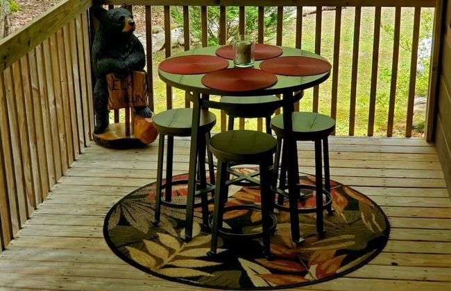 Elk Run On Cosby Creek - 2 Bedrooms, 2 Baths, Sleeps 7 Cabin by RedAwning - Foto 45