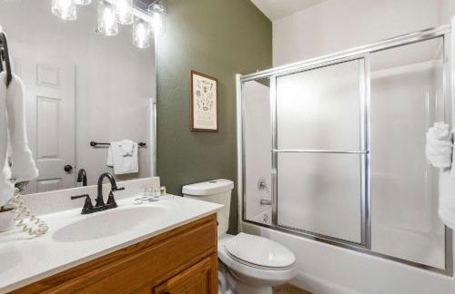 T Time Getaway - Overlooking Golf Views! - Foto 41