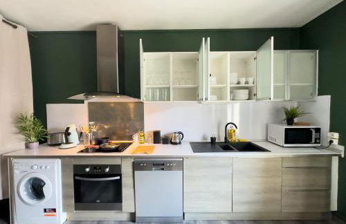 Jungle Urbain- Sauna - Ciné - Hamac - Hyper centre - Foto 22