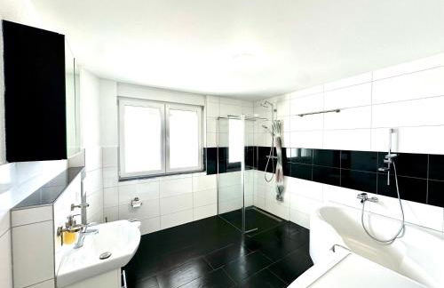 BONNYSTAY Rheinfelden - 6 Personen - Küche - Parkplatz - Terrasse - Foto 32