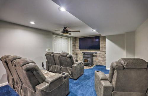 Hot Tub, Fire Pit and Lake Access Poconos Escape! - Foto 15