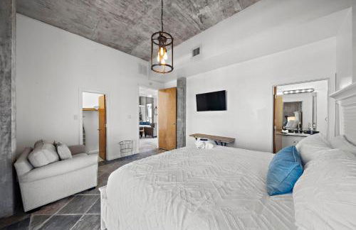 Oceanfront Experience - Photo 24