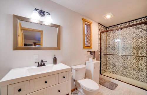 Studio Steps to Kenai River with Fire Pit! - Foto 14