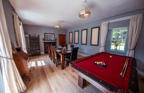 Large country house with garden, outdoor spa area & games room with Hot Tub and Fire Pit - Foto 5